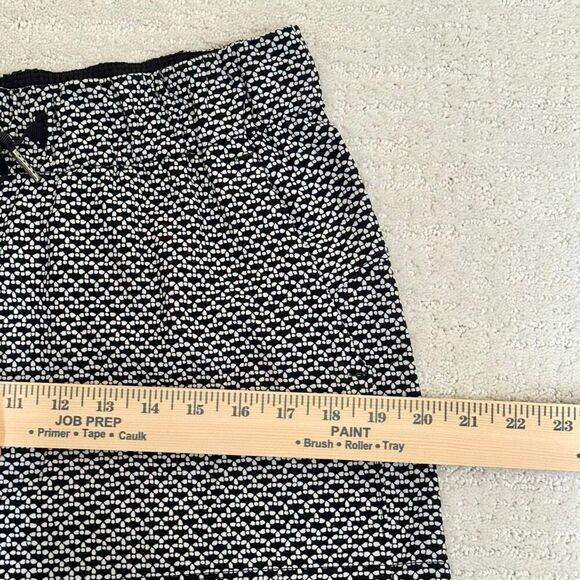 Lululemon Athletica On The Fly Shorts in Monochromatic Black Print - US Women’s - Picture 12 of 14